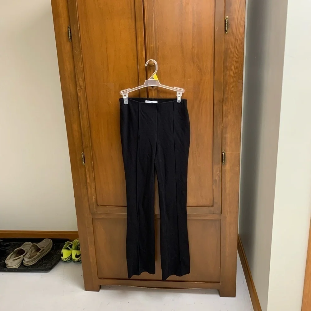 Elizabeth and James high rise flare black pant XS elastic waist 28 inseam